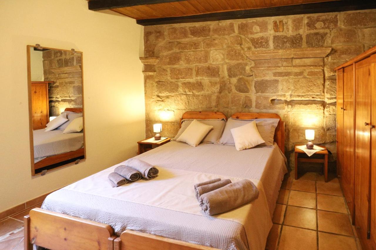 La Favola Antica Bed & Breakfast *